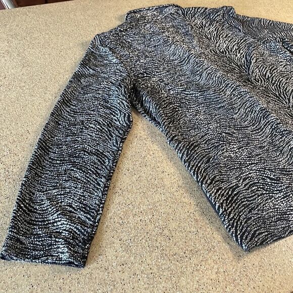 Chico's black and silver metallic tiger print asymmetrical zip front jacket sz 1 - Picture 8 of 16